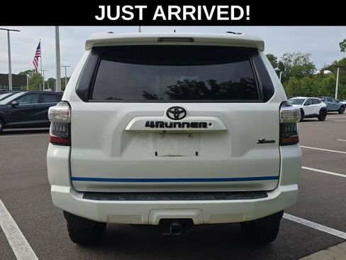 Used 2019 Toyota 4Runner SR5 Premium AWD/4WD image 4