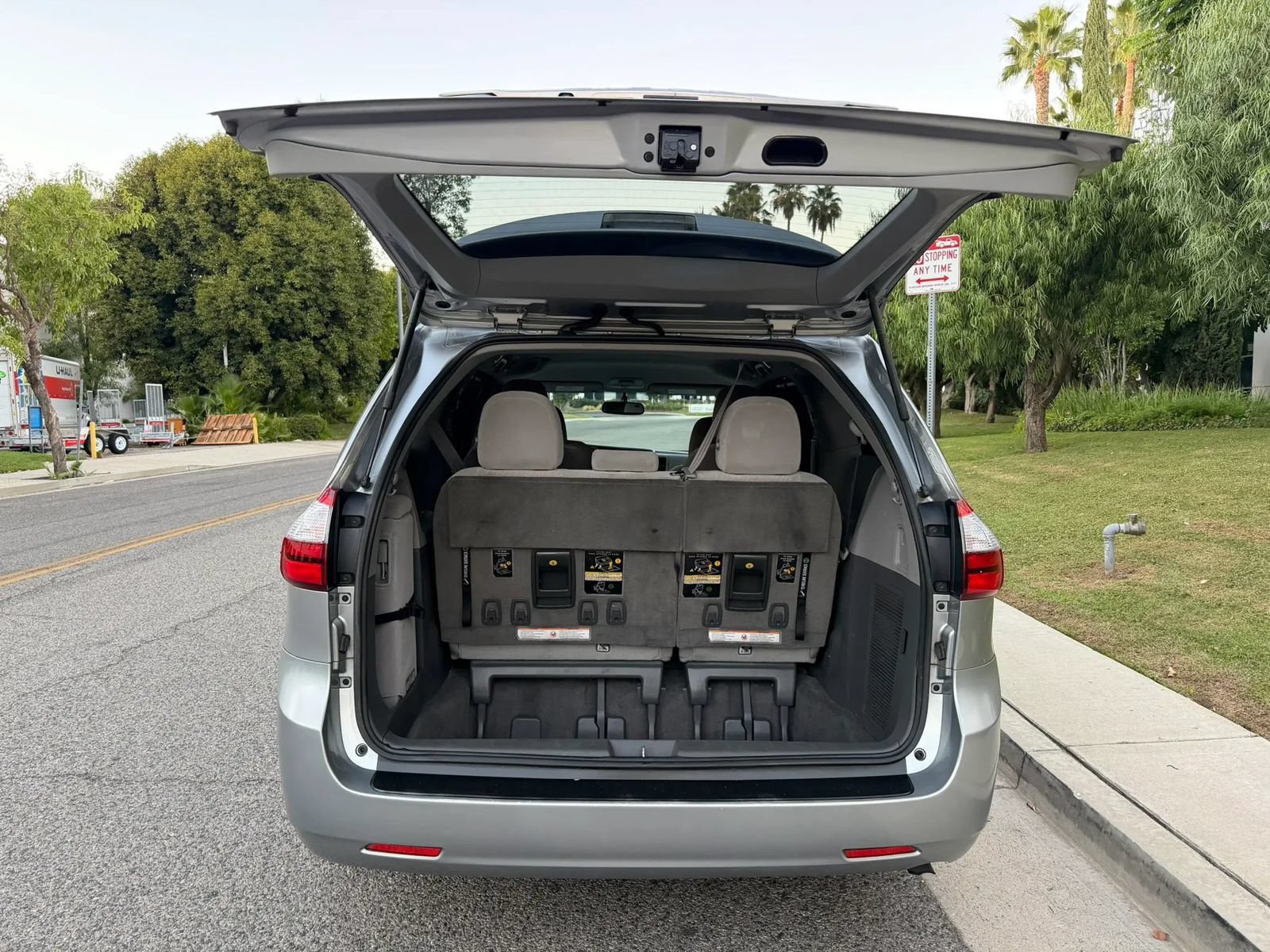 Used 2017 Toyota Sienna LE FWD image 7