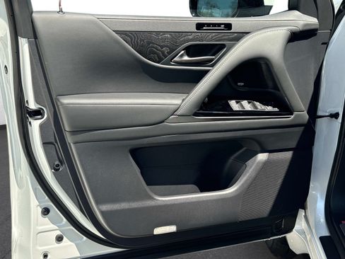 New 2026 Lexus LX 700h Luxury AWD/4WD image 19