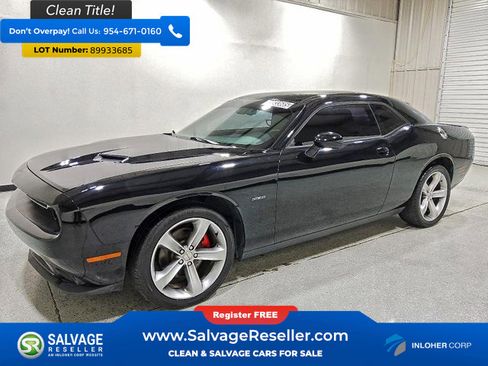 Used 2016 Dodge Challenger R/T image 1