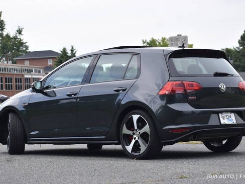 Used 2017 Volkswagen GTI SE FWD image 7