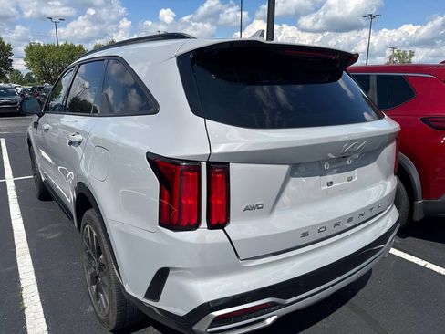 Used 2022 Kia Sorento SX AWD/4WD image 4
