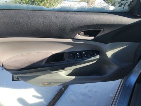 Used 2011 Honda Accord LX image 10