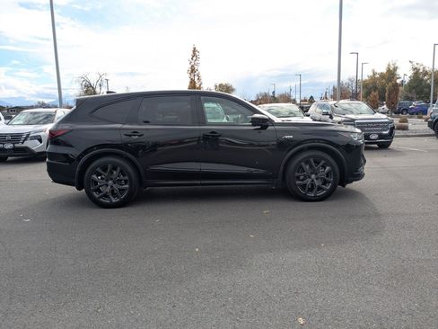 Used 2023 Acura MDX A-Spec image 2