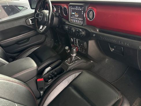 Used 2019 Jeep Wrangler Unlimited Rubicon AWD/4WD image 19
