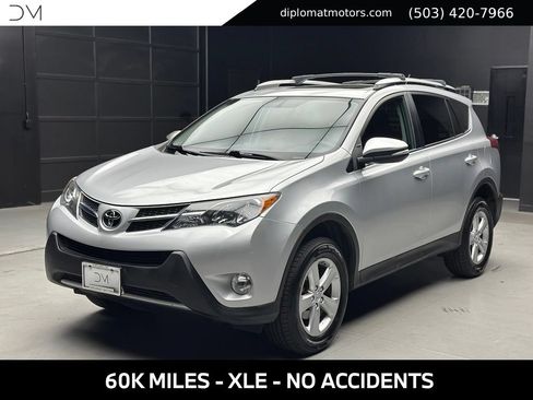 Used 2014 Toyota RAV4 XLE FWD image 1