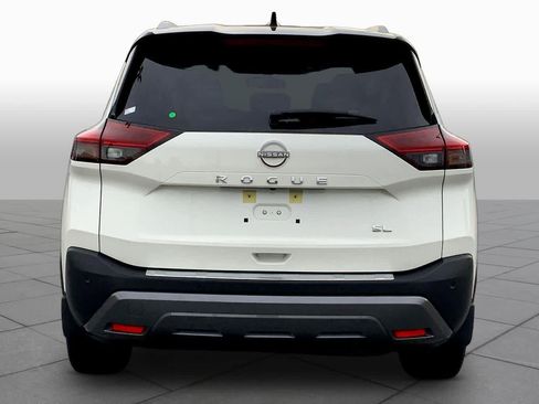 Used 2023 Nissan Rogue SL FWD image 8