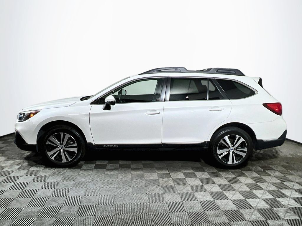 Used 2019 Subaru Outback 2.5i Limited AWD/4WD image 4