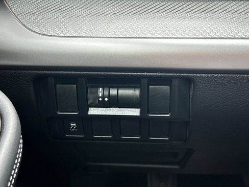 Used 2017 Subaru Outback 2.5i AWD/4WD image 33