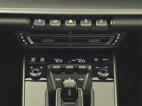 Certified 2021 Porsche 911 Carrera image 24