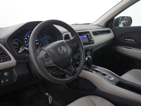Used 2020 Honda HR-V LX image 22