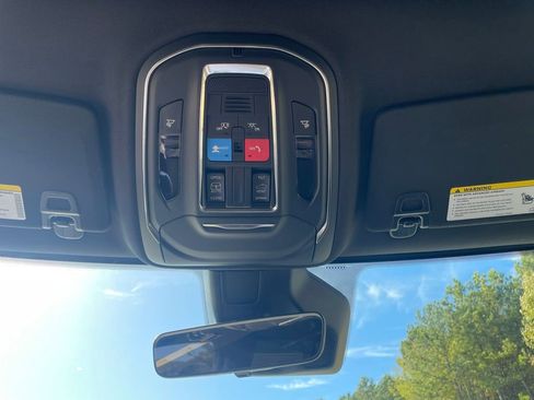 New 2025 Jeep Grand Cherokee Laredo X image 18