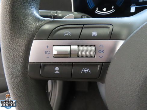 Used 2025 Hyundai Sonata SEL FWD image 12