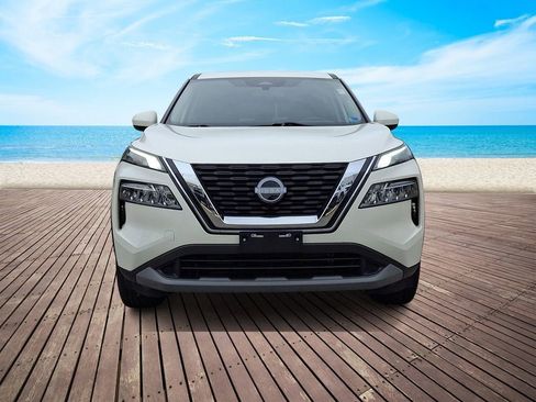 Used 2023 Nissan Rogue SV AWD/4WD image 2