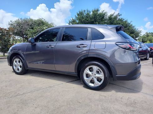 Used 2023 Honda HR-V LX image 5