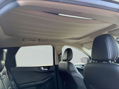 Used 2020 Ford Escape SE Sport image 12