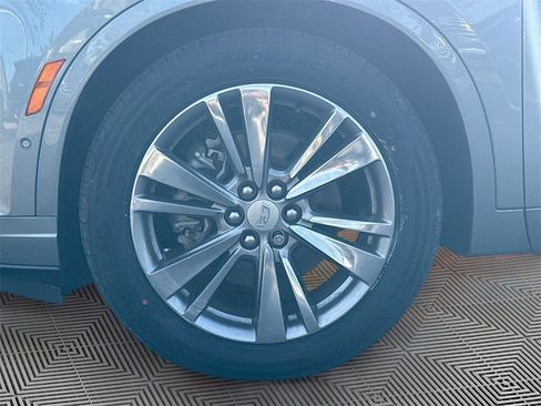 Used 2023 Cadillac XT6 Premium Luxury w/ Technology Package image 35