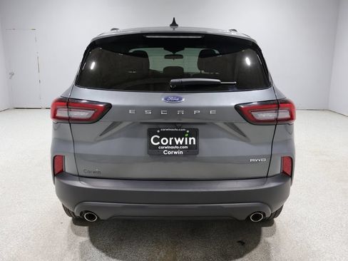 Used 2025 Ford Escape ST-Line AWD/4WD image 3