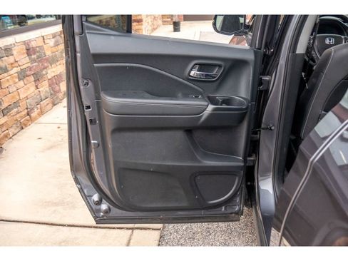 Used 2023 Honda Ridgeline RTL-E image 17