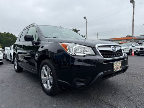 Used 2016 Subaru Forester 2.5i Premium w/ All-Weather Package AWD/4WD image 3