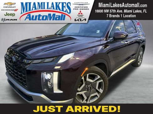 Used 2024 Hyundai Palisade Limited FWD image 1
