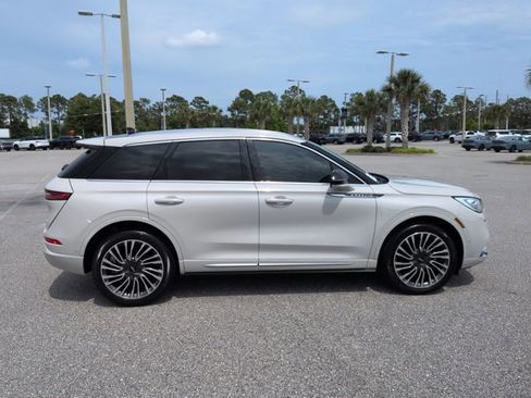Used 2020 Lincoln Corsair Reserve w/ Equipment Group 201A AWD/4WD image 4