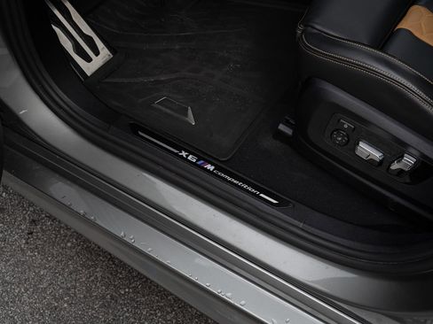 Used 2022 BMW X6 M w/ Competition Package image 36