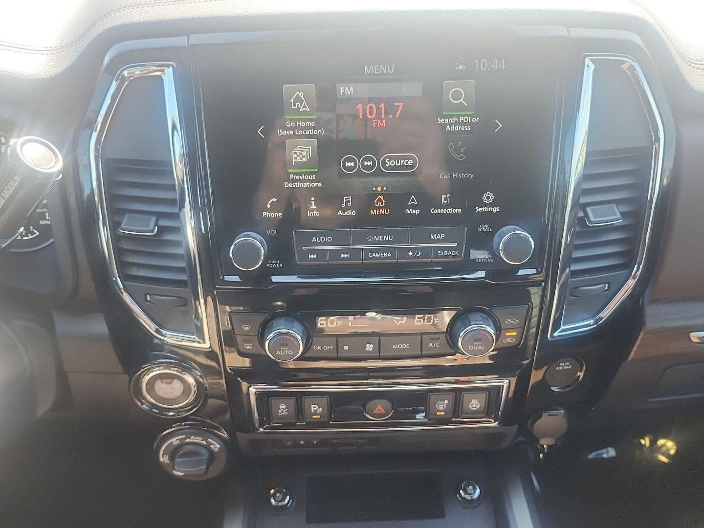 Used 2021 Nissan Titan Platinum Reserve w/ Moonroof Package AWD/4WD image 19
