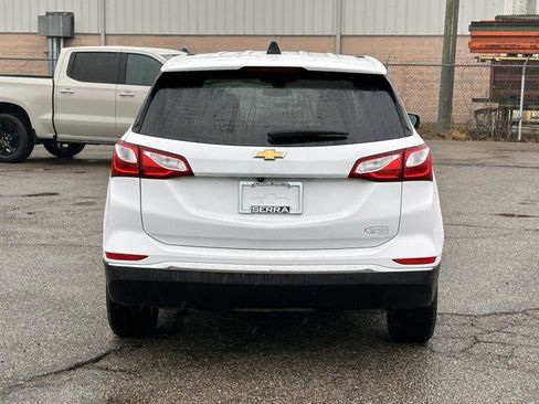 Used 2019 Chevrolet Equinox LT w/ Driver Convenience Package image 4
