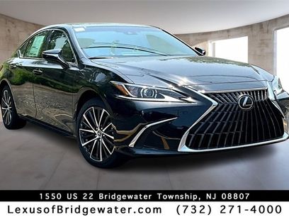 New 2025 Lexus ES 300h w/ Premium Package