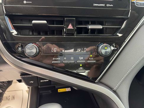Used 2023 Toyota Camry XSE FWD image 16
