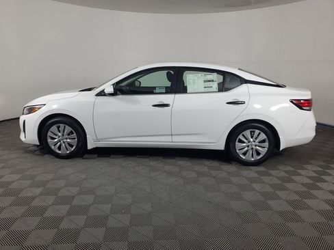 New 2025 Nissan Sentra S image 7