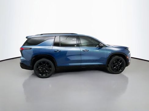 Used 2024 Chevrolet Traverse RS image 9