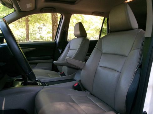Used 2016 Honda Pilot EX-L image 11