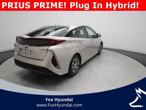 Used 2021 Toyota Prius Prime Limited w/ Carpet Mat Package (TMS) image 36