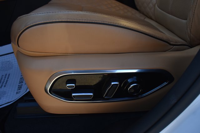 Used 2023 Jeep Grand Cherokee Summit AWD/4WD image 14