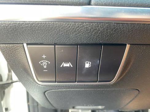 Used 2022 Kia Stinger GT-Line w/ Sun & Sound Package RWD image 17