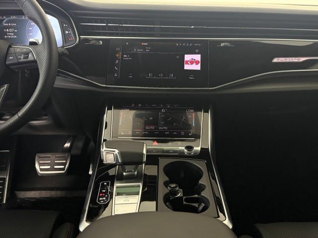 Used 2024 Audi RS Q8 w/ Black Optic Package AWD/4WD image 25