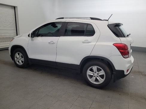 Used 2018 Chevrolet Trax LT w/ Driver Confidence Package FWD image 3