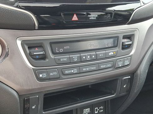 Used 2020 Honda Pilot EX-L image 19