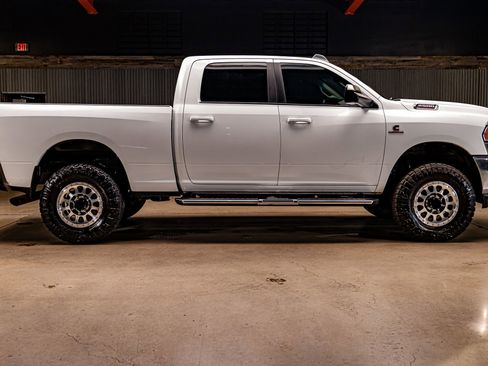 Used 2020 RAM 2500 Big Horn image 10