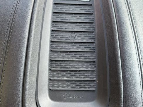 Used 2020 Cadillac Escalade ESV Luxury AWD/4WD image 23