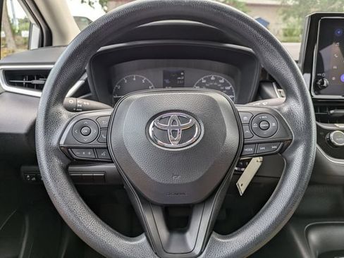 Used 2024 Toyota Corolla LE FWD image 30