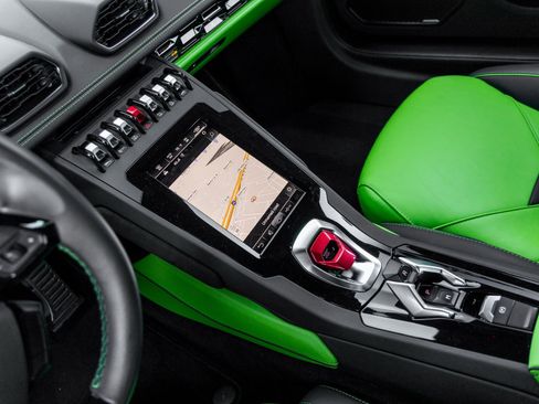 Used 2023 Lamborghini Huracan EVO image 31