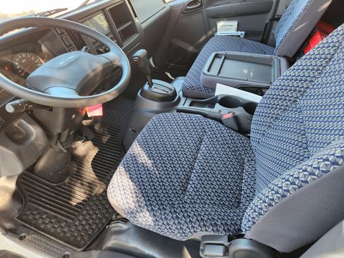 New 2024 Chevrolet Low Cab Forward image 4