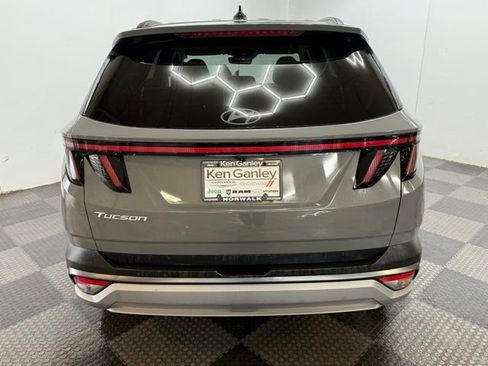 Certified 2025 Hyundai Tucson SEL image 11