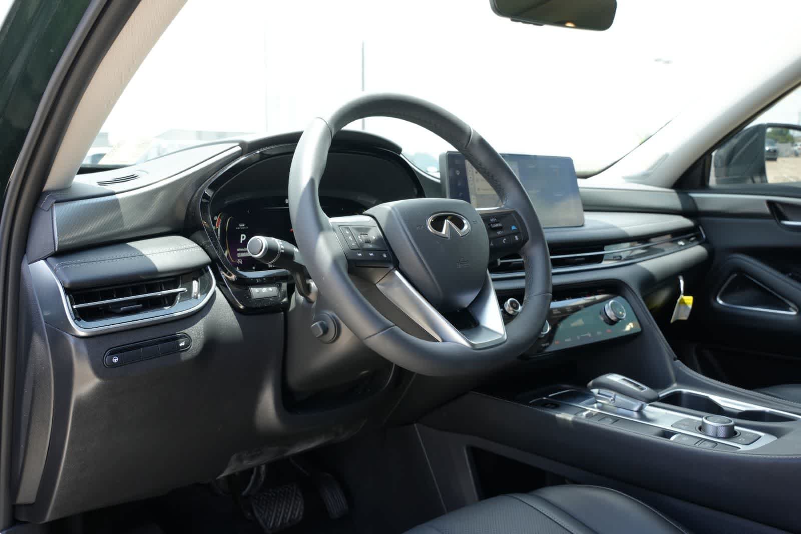 Certified 2026 INFINITI QX60 Luxe w/ Cargo Package FWD image 14