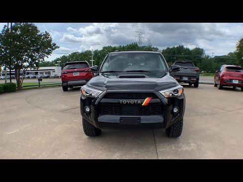 Used 2023 Toyota 4Runner 40th Anniversary SE AWD/4WD image 3