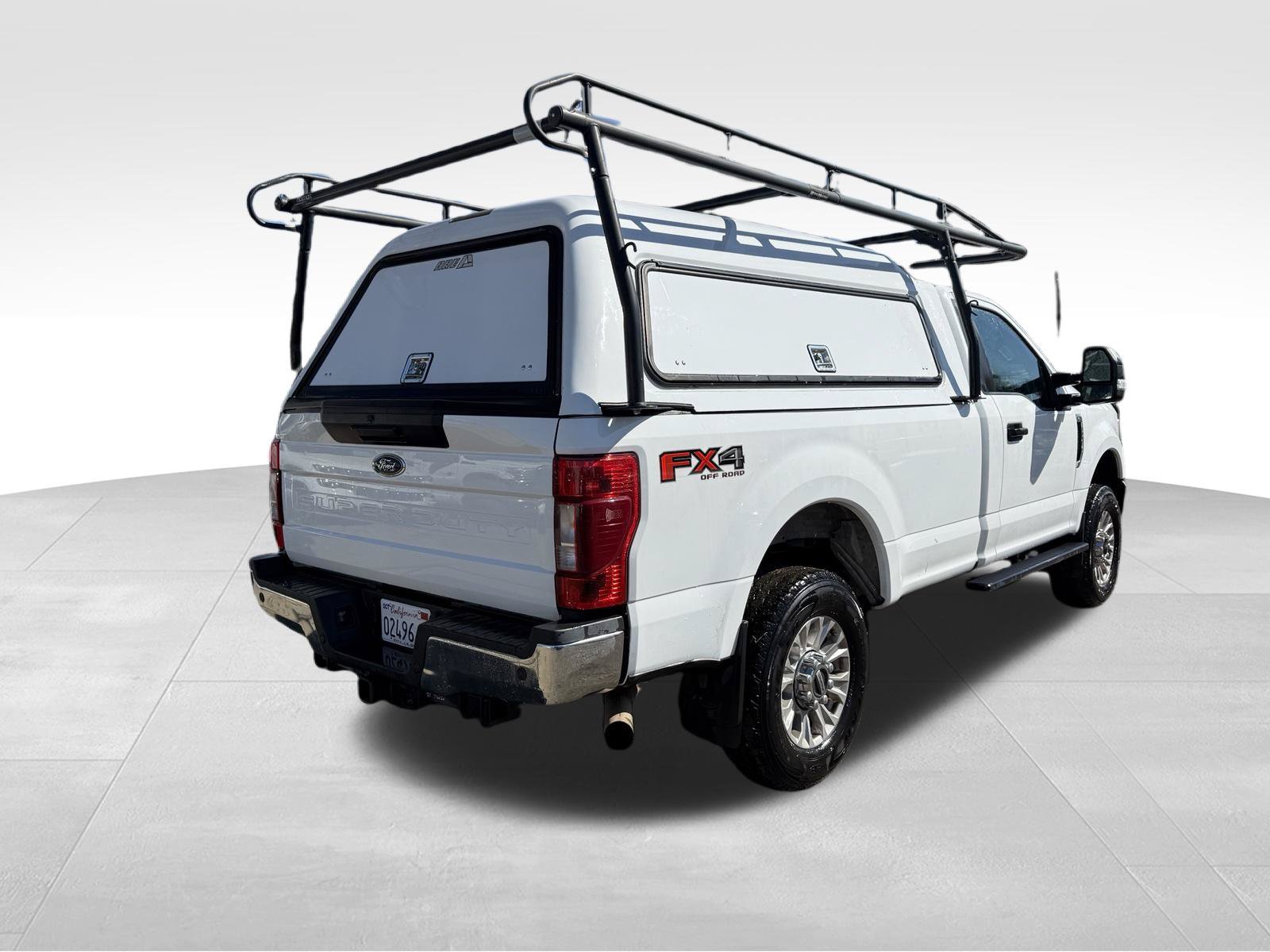 Used 2022 Ford F250 XLT w/ XLT Value Package AWD/4WD image 3