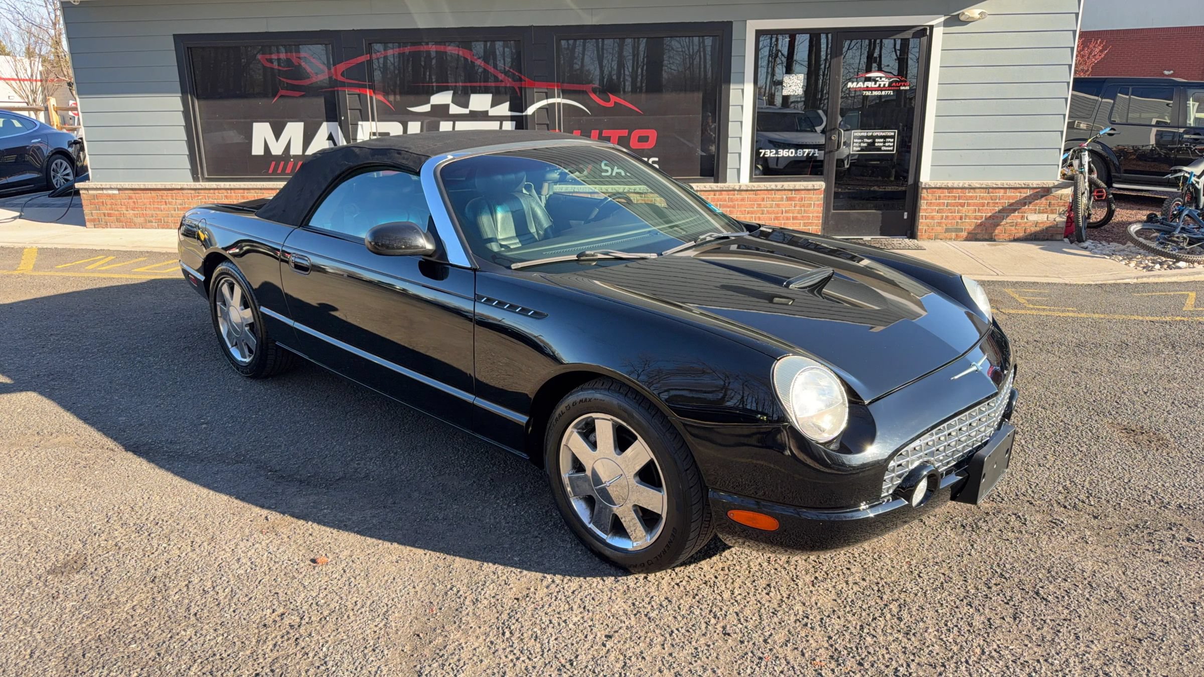 Used 2002 Ford Thunderbird RWD image 29